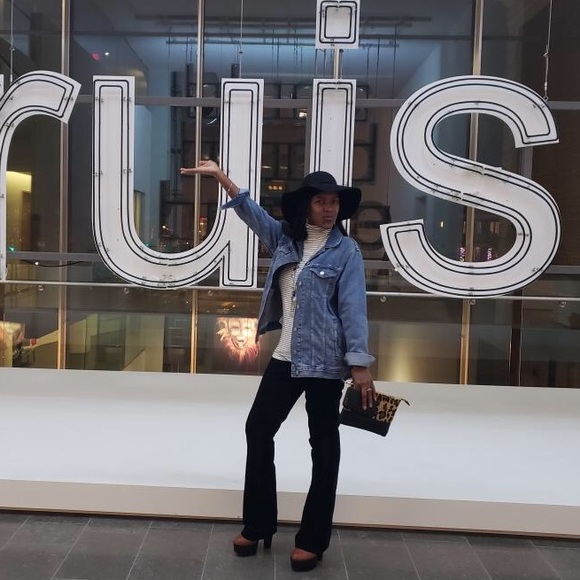 Meet your Posher, Kenya - Picture 6 of 9